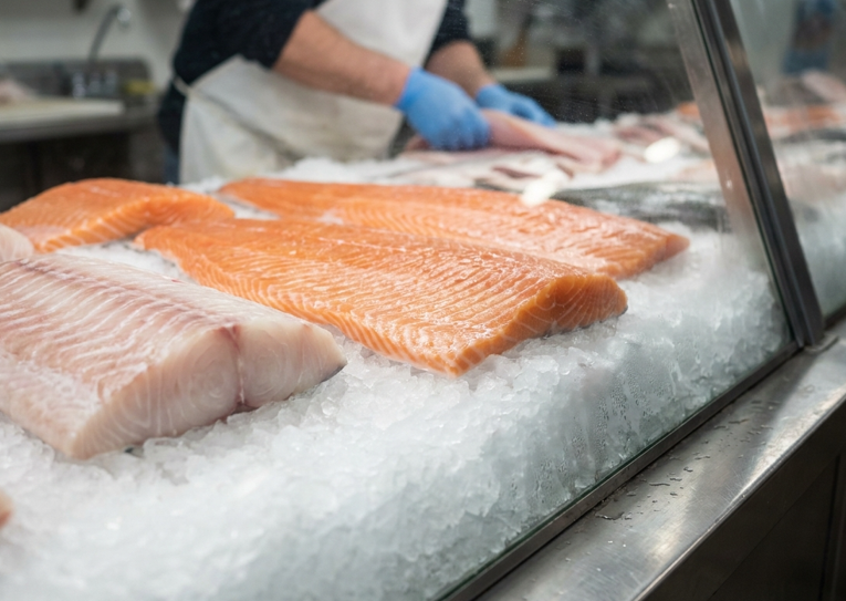 Cómo congelar pescado para sushi y sashimi en casa: seguridad y textura