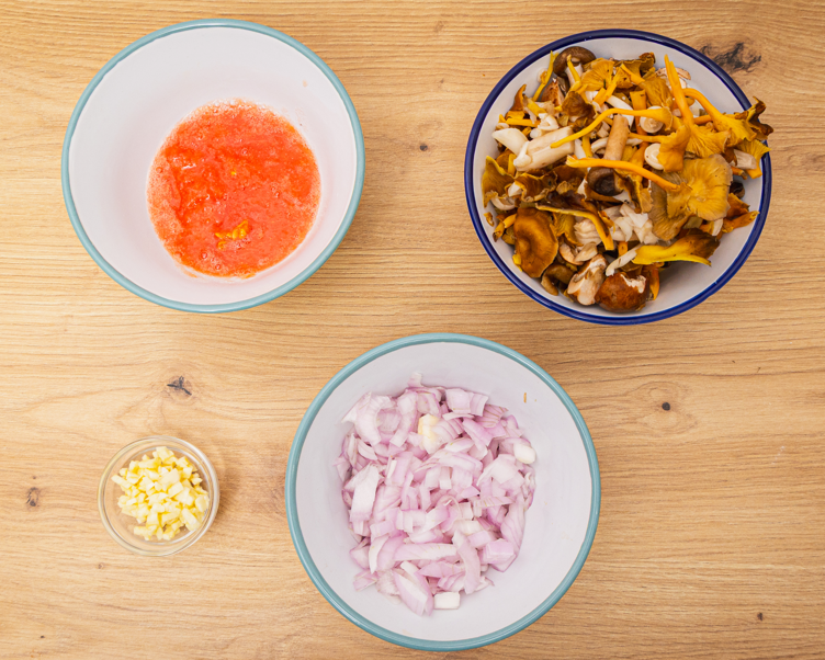 Fideuá de setas. Receta especial para el otoño