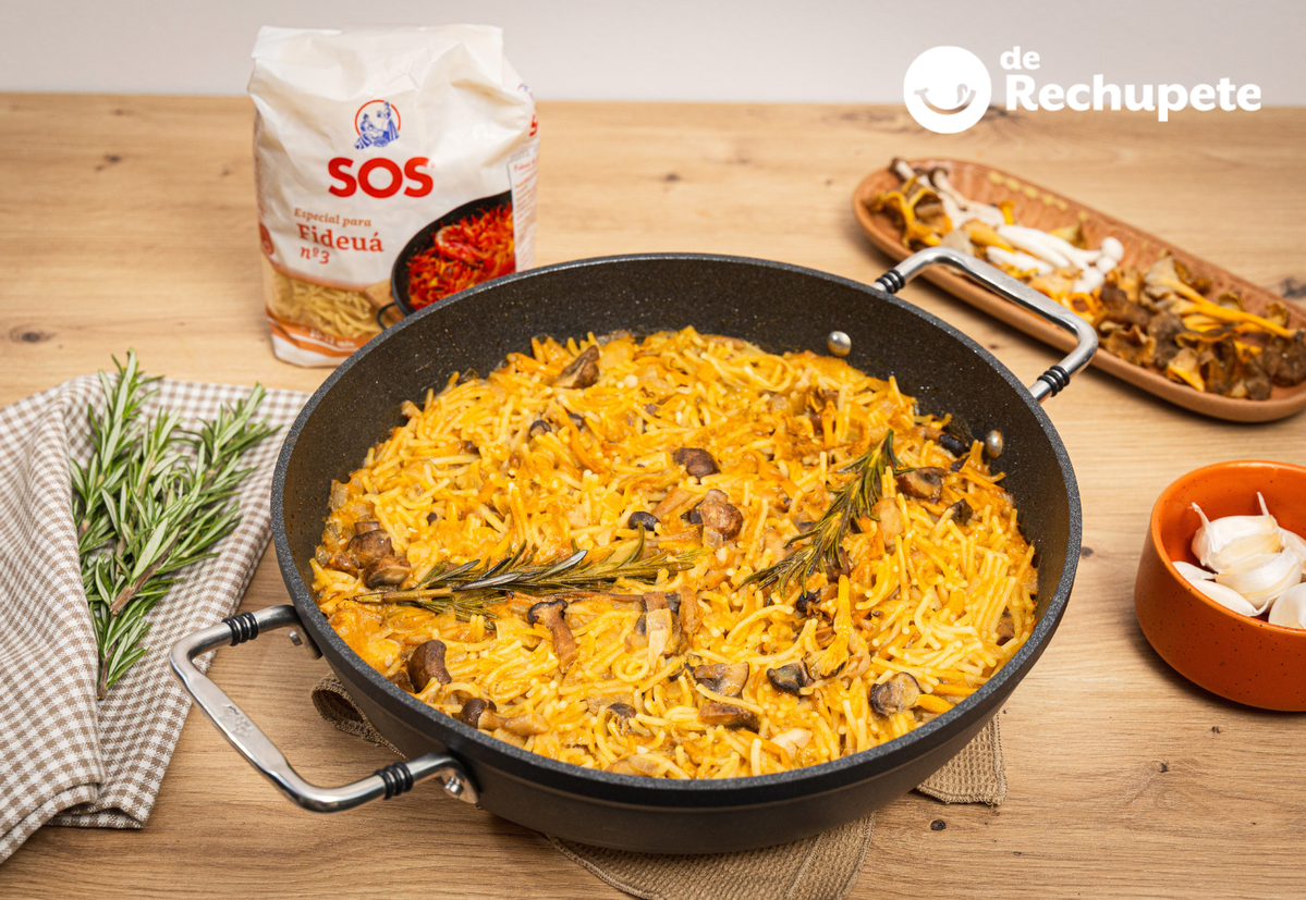 Fideuá de setas. Receta especial para el otoño