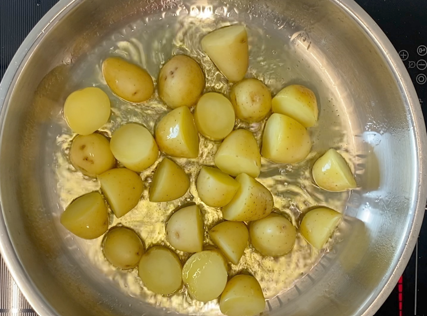 Patatas salteadas con romero y ajo