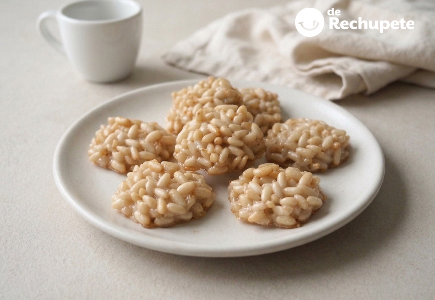 Piñonadas de La Breña, versión casera del dulce de Barbate