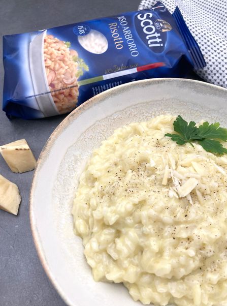 Risotto a los 4 quesos cremoso: receta italiana fácil